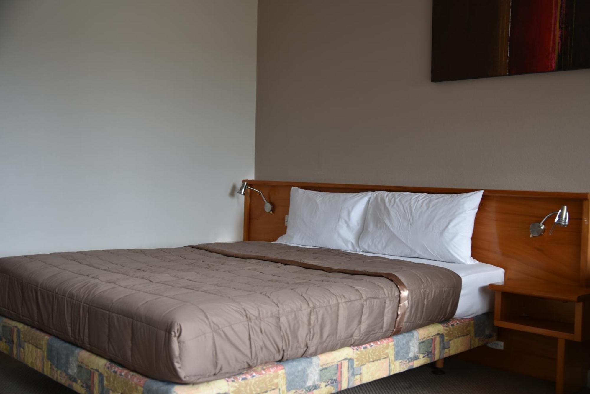 Aotea Lodge Porirua Buitenkant foto